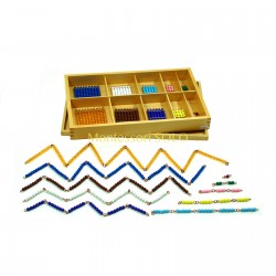 Małe pudełko z koralikami