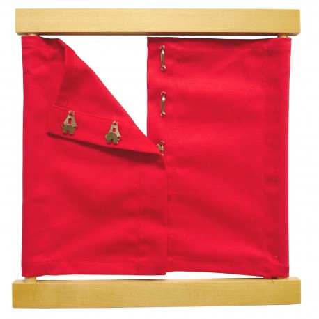 Czerwony alfabet drukowany w pudełku