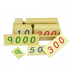Małe drewniane liczby w pudełku (1-9000)